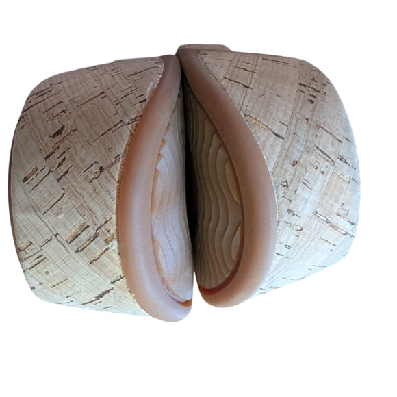 Fitflop Gold Sandals sz 8.5 - Picture 5 of 5